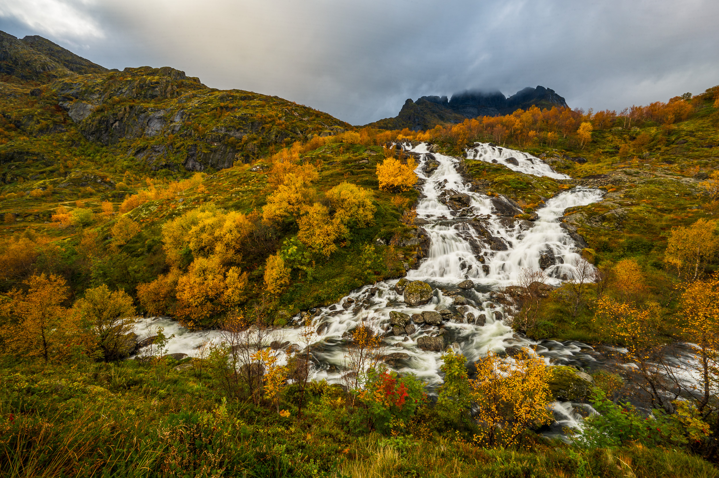 Norvege studalsvatnet trail