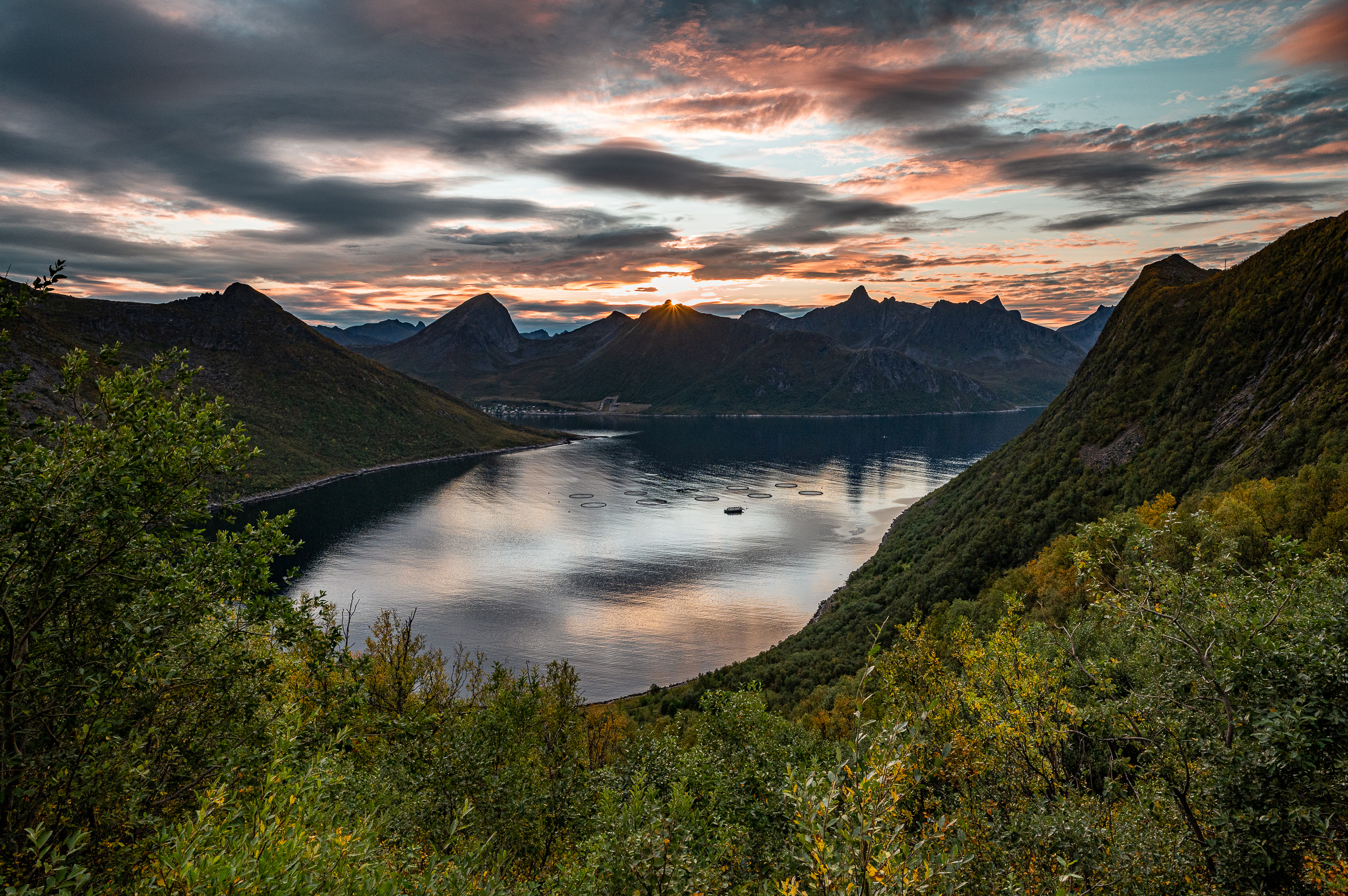 Norvege coucher de soleil vers Husoy